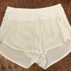 Outdoor Voices Shorts 2.5”